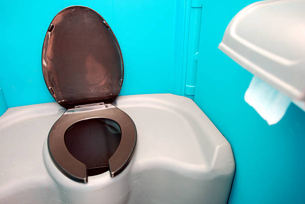 Portable Toilet Options We Offer in Priceville, AL